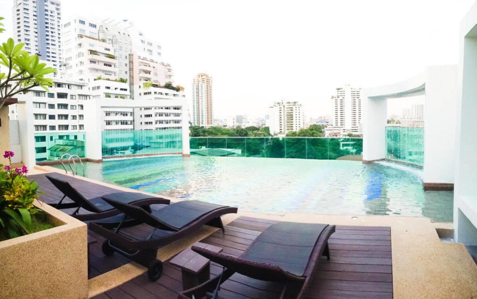 Beverly 33 By Aspira Bangkok Exteriér fotografie